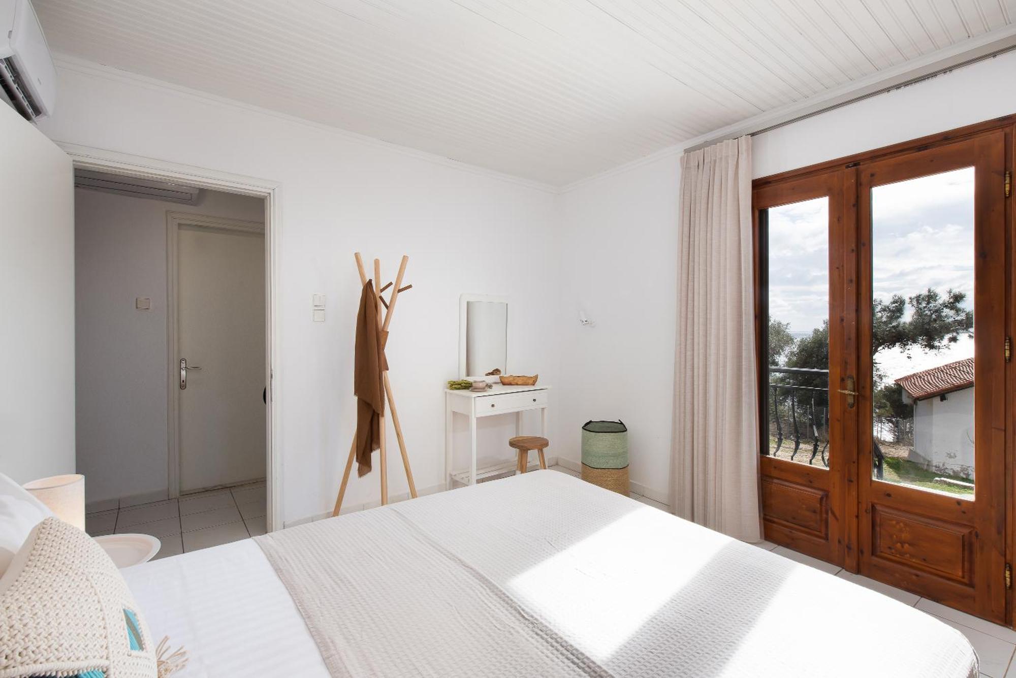 Acroterra - Easy Living Lejlighedshotel Alikí Eksteriør billede