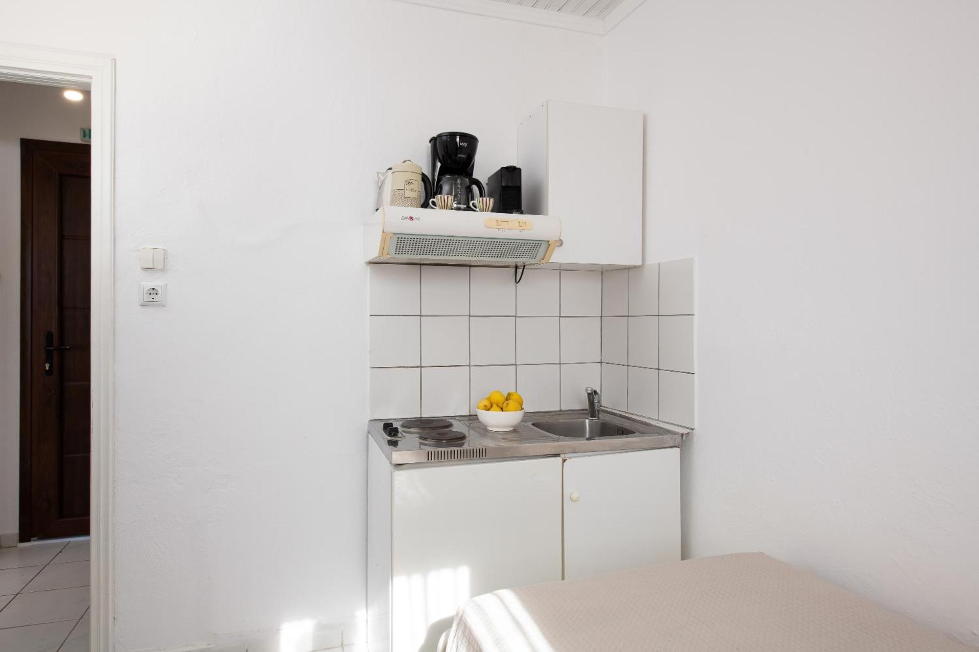 Acroterra - Easy Living Lejlighedshotel Alikí Eksteriør billede