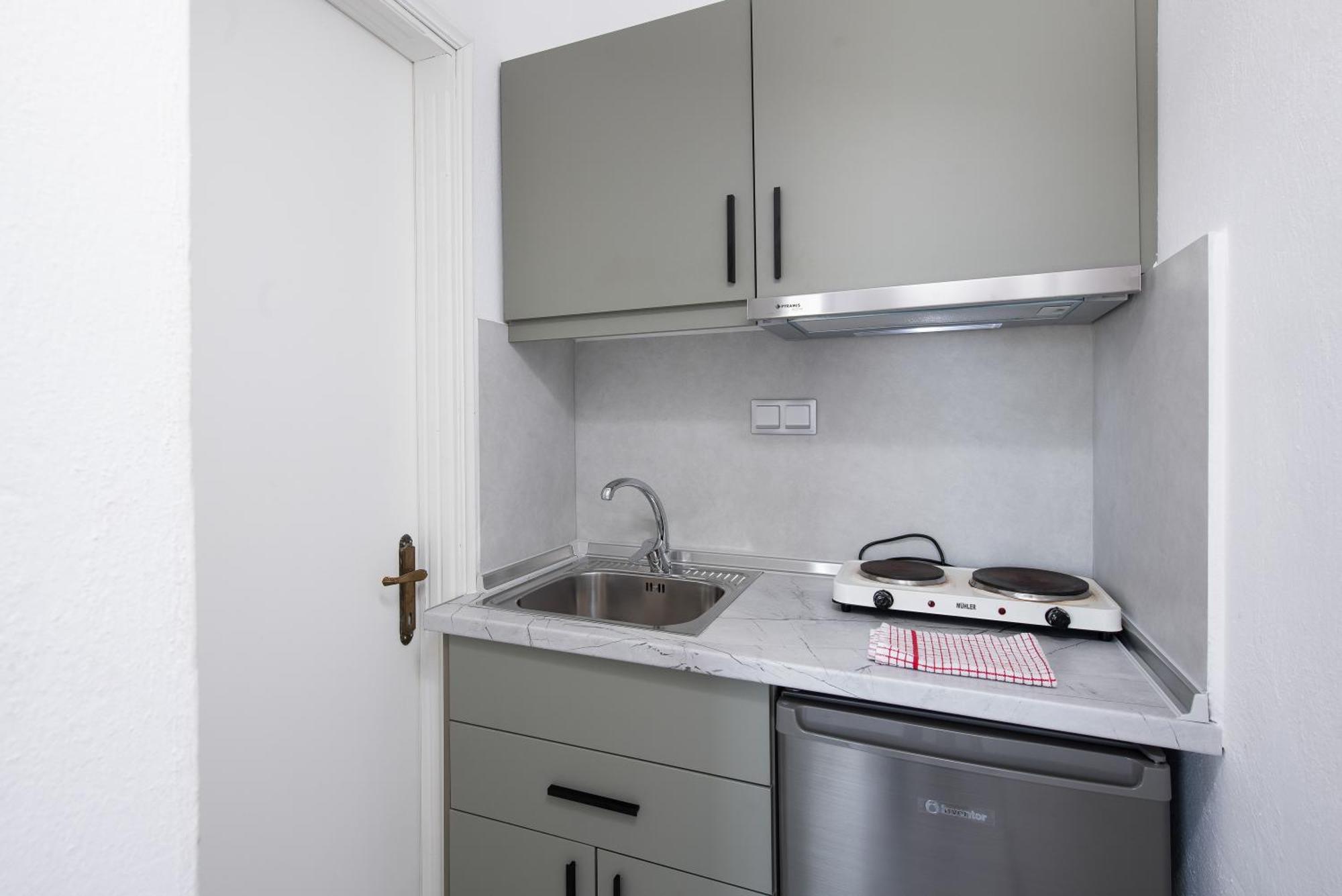 Acroterra - Easy Living Lejlighedshotel Alikí Eksteriør billede