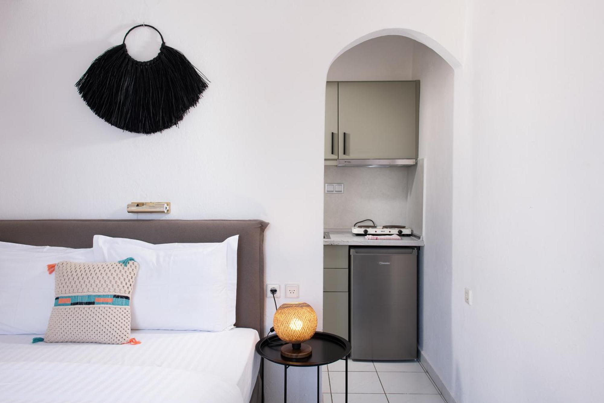Acroterra - Easy Living Lejlighedshotel Alikí Eksteriør billede